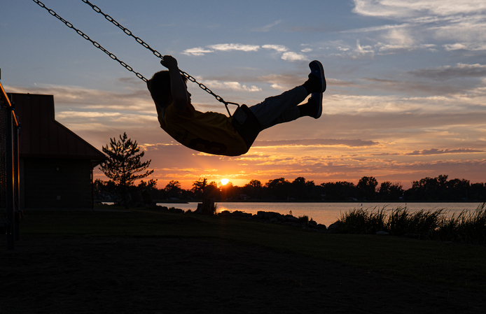 May 19 2025 Int Adv Salon Web 01